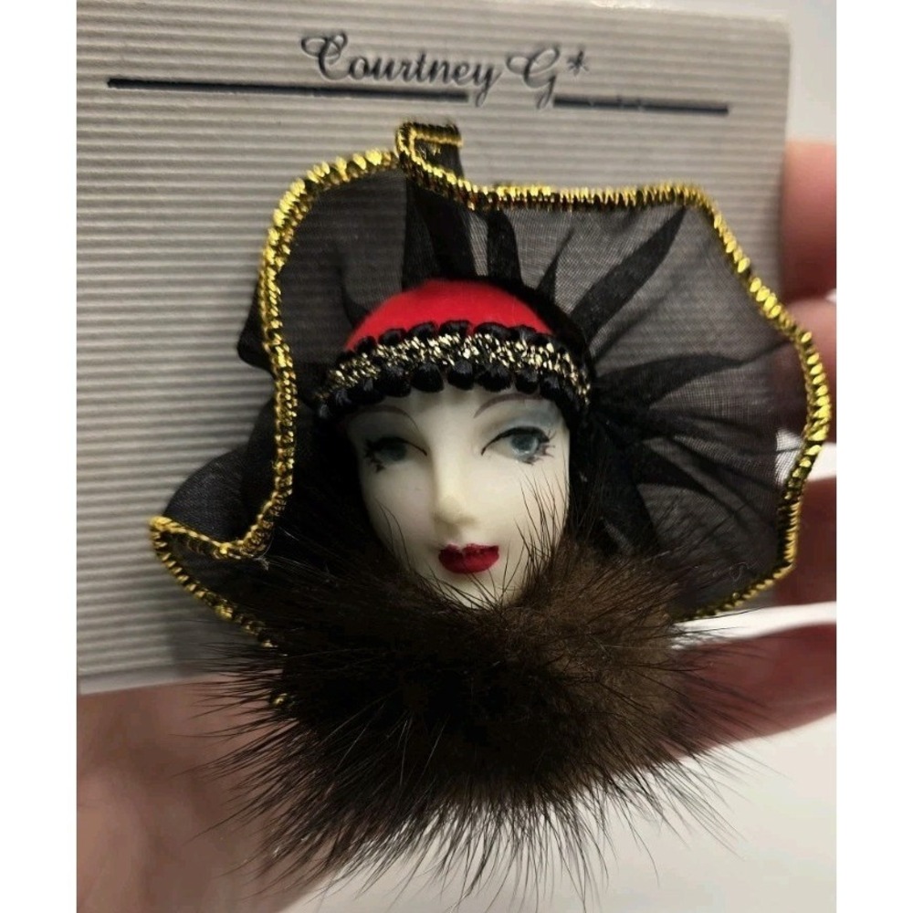 Courtney G Art Deco Lady Face Brooch Pin Faux Fur Black Red Gold Statement